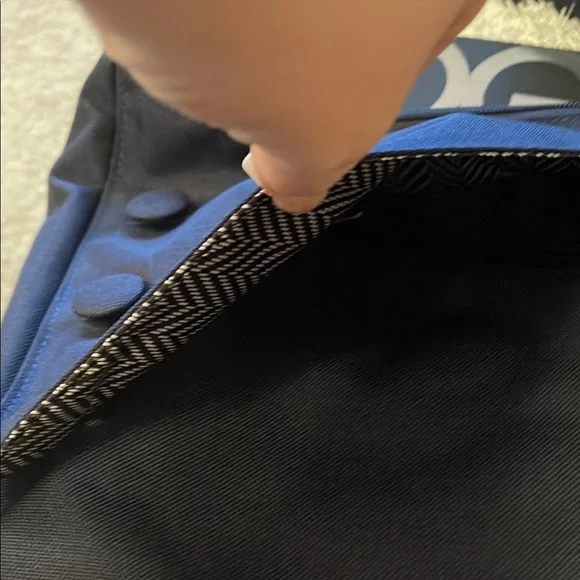 Ogio Navy Brooklyn Tablet crossbody bag - Picture 3 of 9